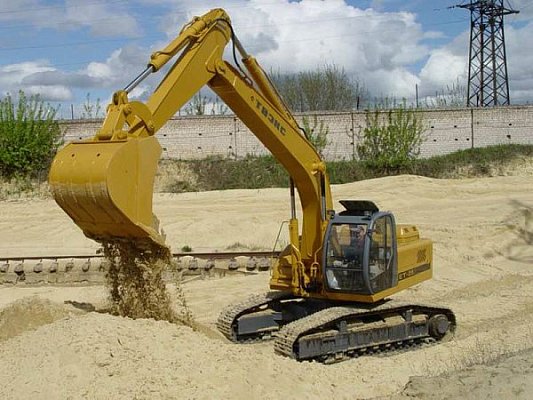 Оснащение экскаваторов двигателями Perkins